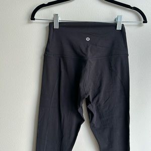 LULULEMON BLACK SCALLOPED ALIGN LEGGINGS 25’